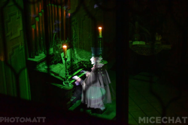 , Disneyland News and Photo Update – Pretty in Pink