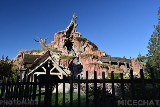 , Disneyland News and Photo Update – Pretty in Pink