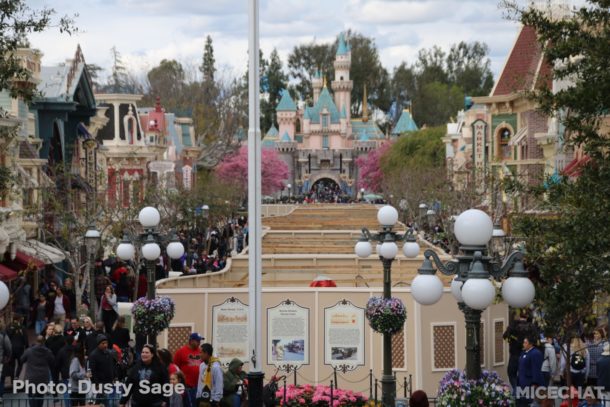 , Disneyland Photo Update – Walls Come Crumbling Down
