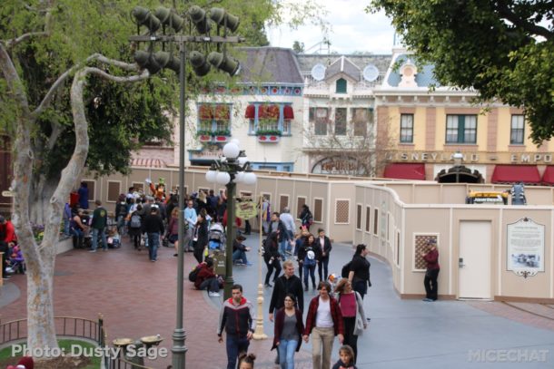 , Disneyland Photo Update – Walls Come Crumbling Down