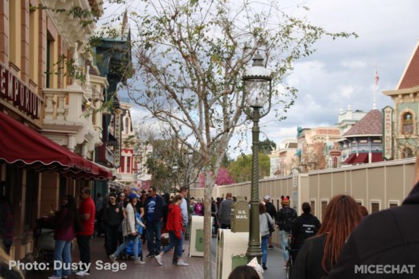 , Disneyland Photo Update – Walls Come Crumbling Down