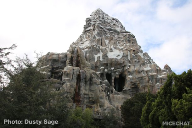 , Disneyland Photo Update – Walls Come Crumbling Down