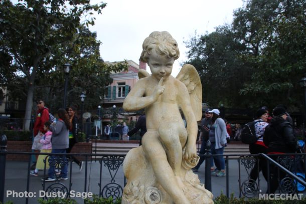 , Disneyland Photo Update – Walls Come Crumbling Down