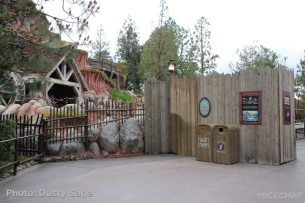 , Disneyland Photo Update – Walls Come Crumbling Down