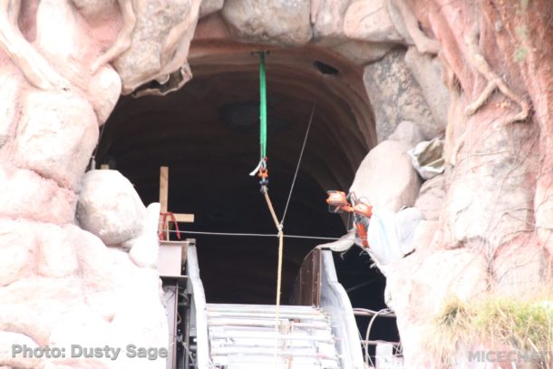 , Disneyland Photo Update – Walls Come Crumbling Down