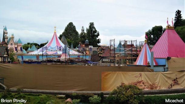, Disneyland Photo Update: Eggs and Epic Rain