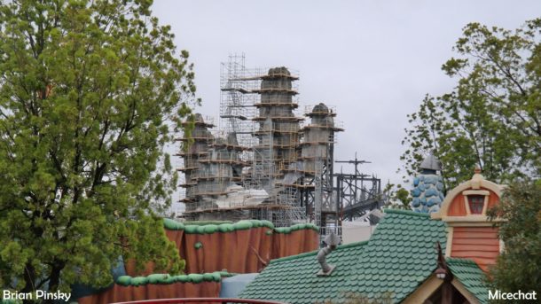 , Disneyland Photo Update: Eggs and Epic Rain