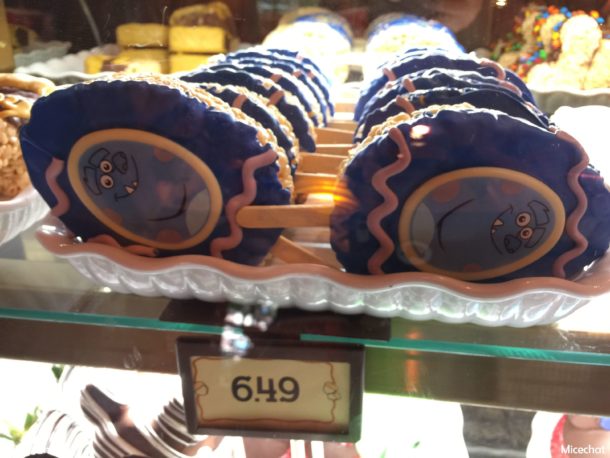 , Disneyland Photo Update: Eggs and Epic Rain