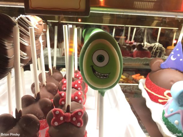 , Disneyland Photo Update: Eggs and Epic Rain
