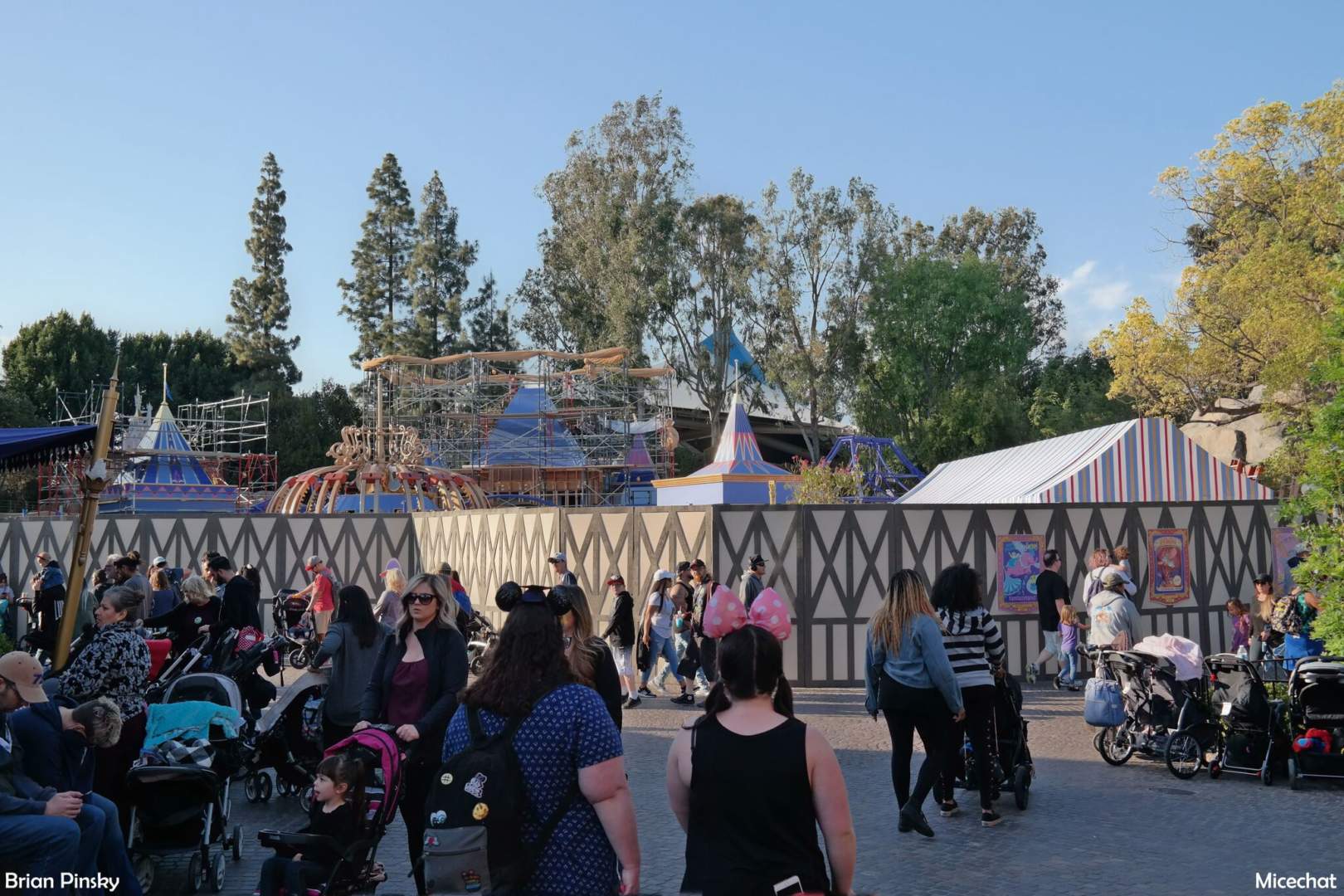 , Disneyland Photo Update – Farewell to the Redhead