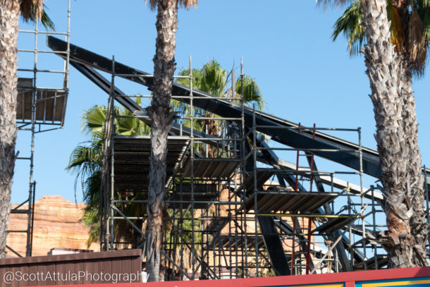 , Disneyland Resort Update &#8211; DCYay &#038; Splashing Around