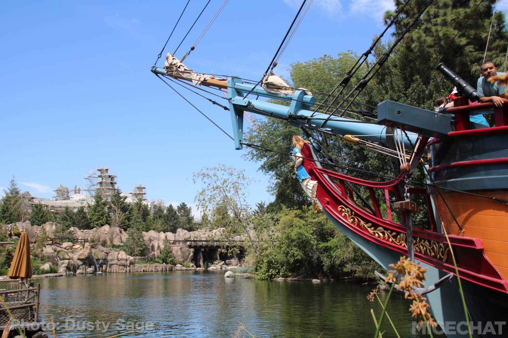 , Disneyland Photo Update – Farewell to the Redhead