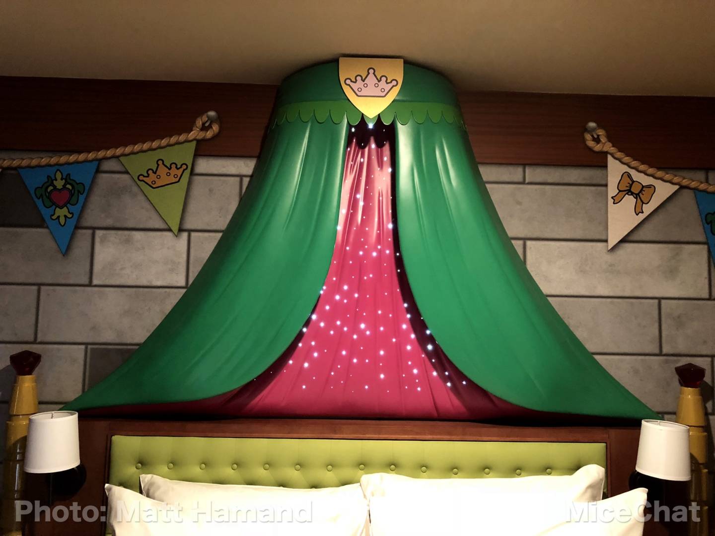 , Knight Life at LEGOLAND California Castle Hotel