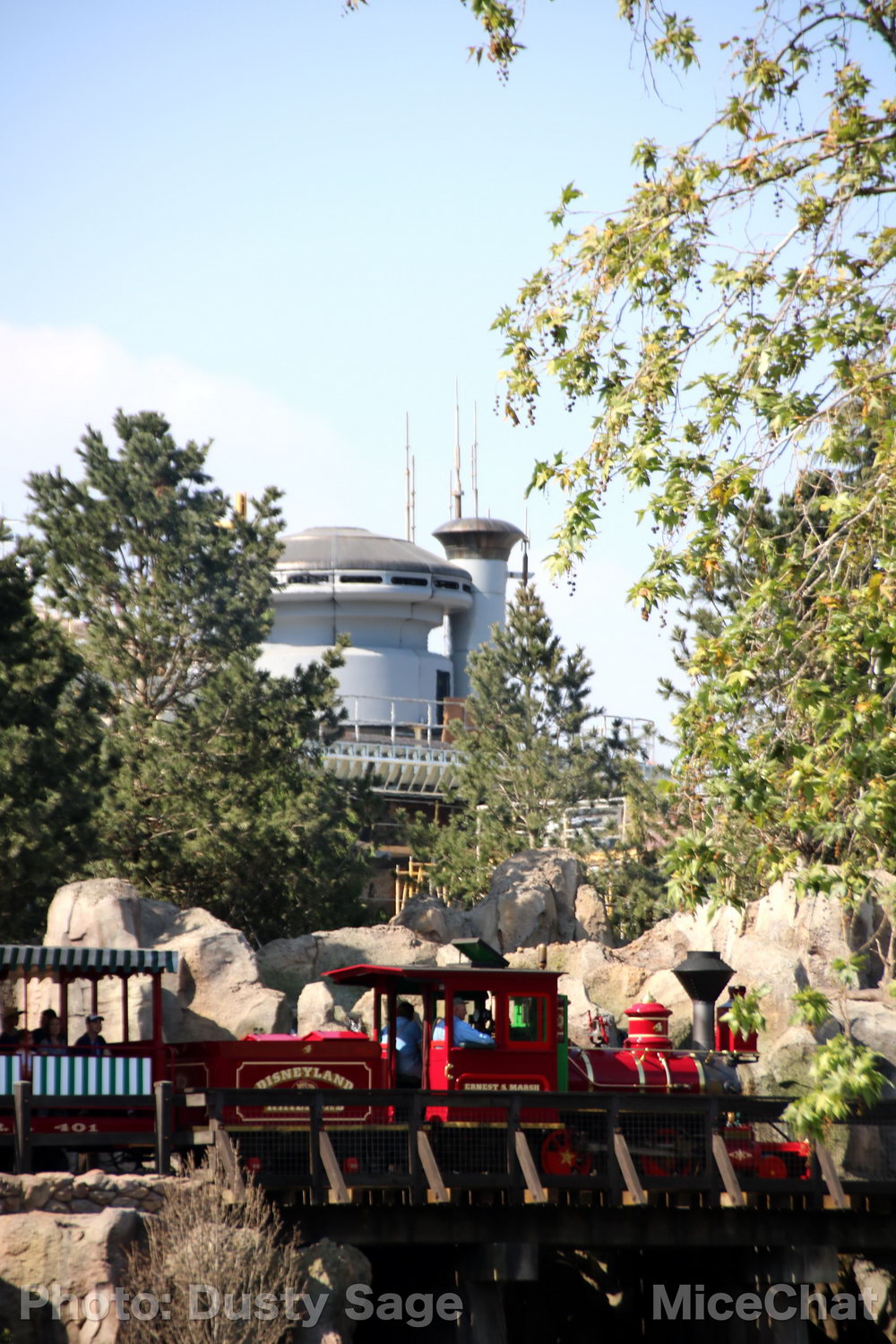 , Disneyland Photo Update – When I See an Elephant Fly
