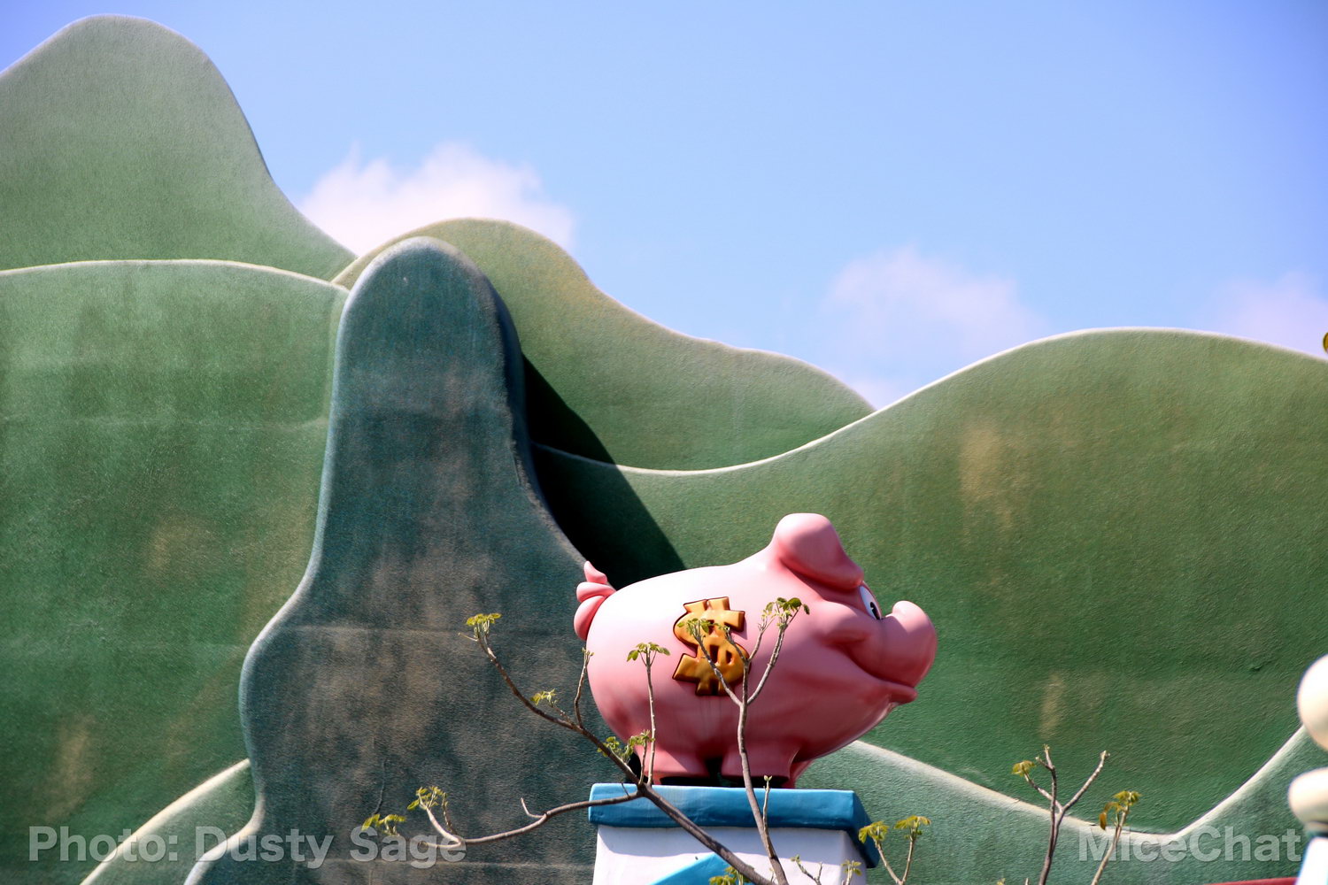 , Disneyland Photo Update – When I See an Elephant Fly