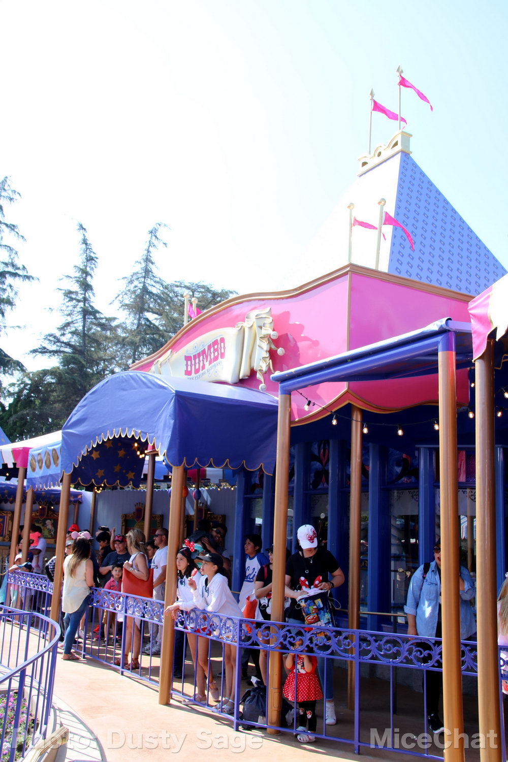 , Disneyland Photo Update &#8211; When I See an Elephant Fly