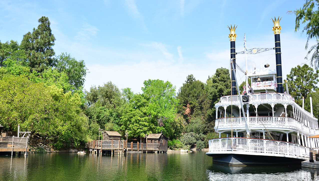 Disneyland Resort Update: Downtown Disney Closures and Disneyland Summer Crowds