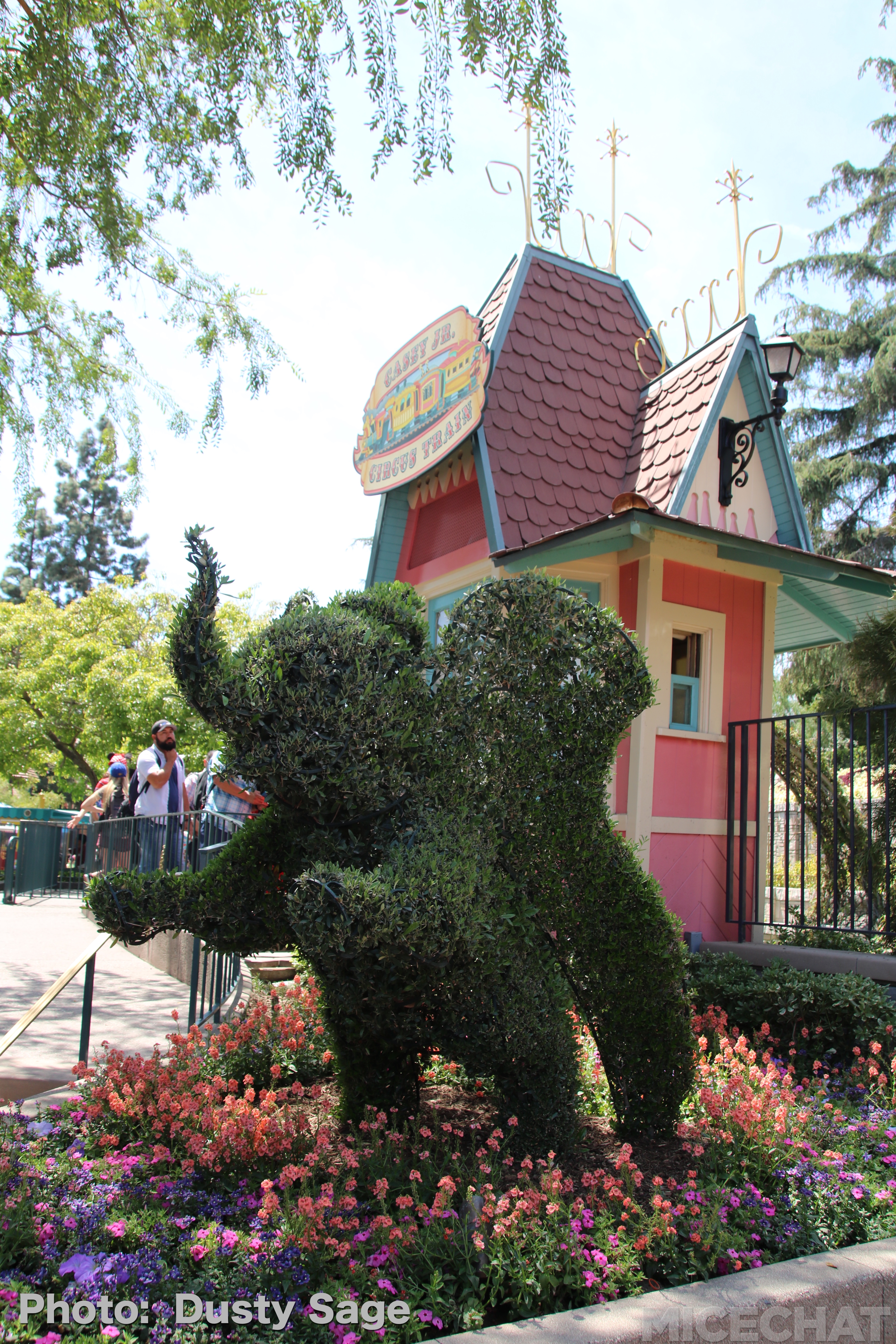 , Disneyland Resort Update – Maintenance, Strollers, and Pixar in the Parks