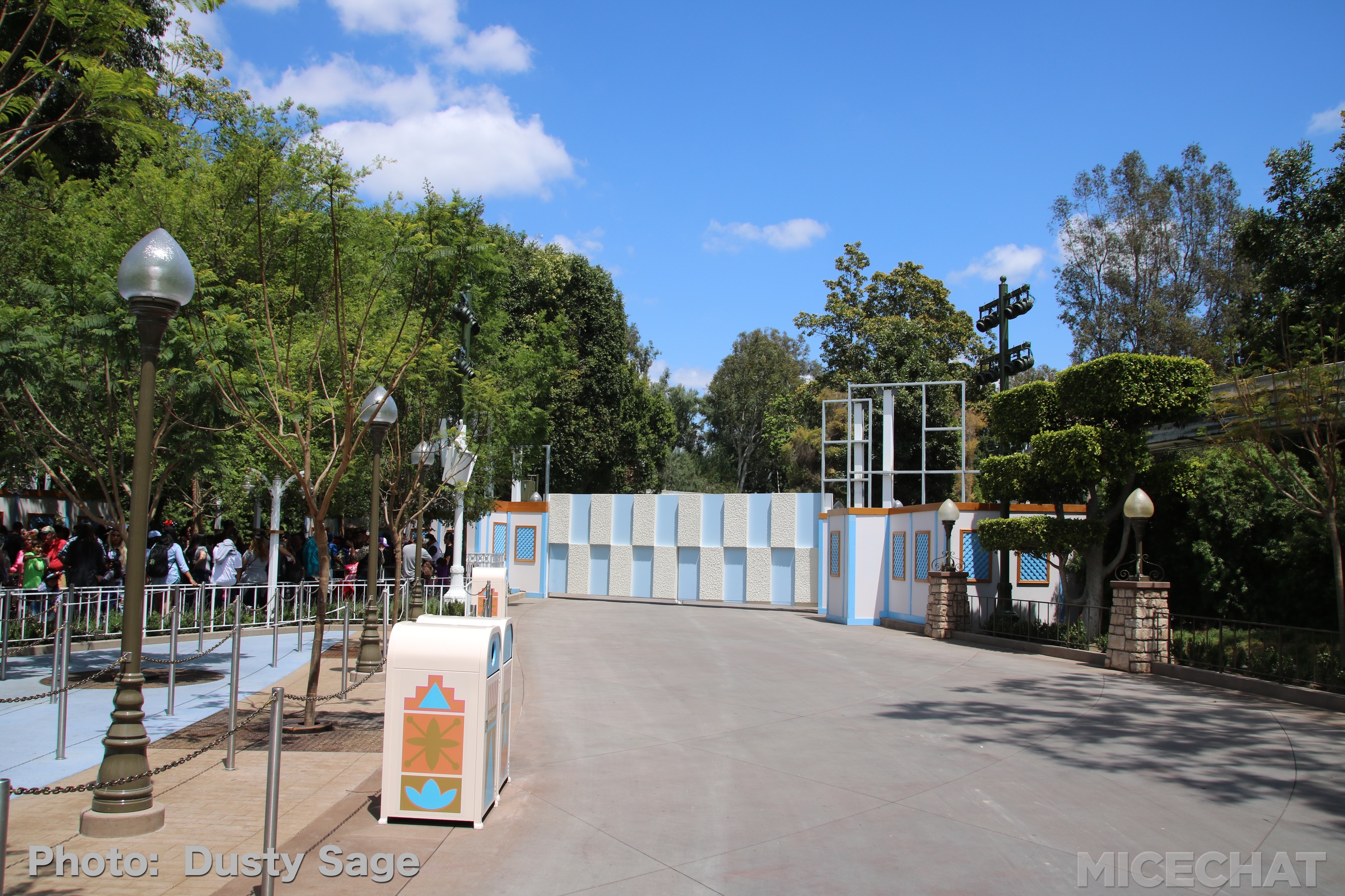 , Disneyland Update – Churro Scam, Galaxy’s Edge, and Cute Baby Animals