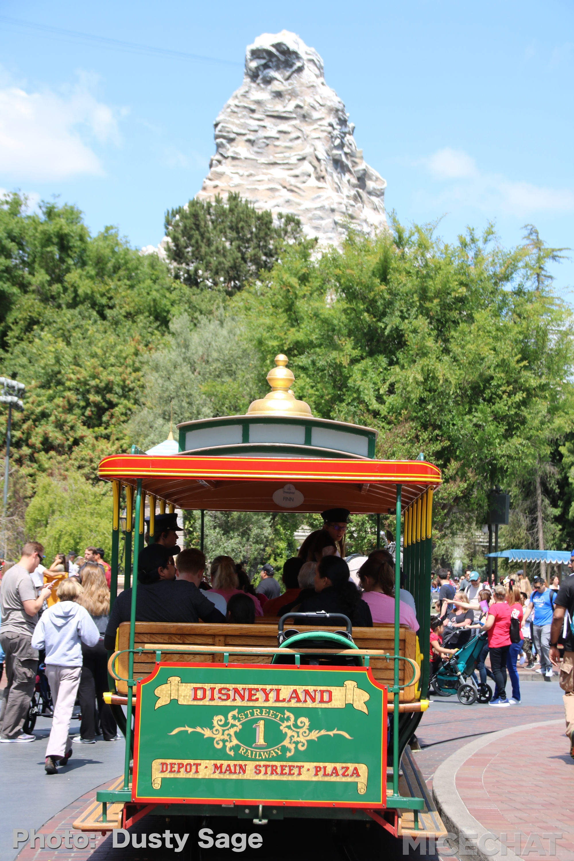 , Disneyland Update – Churro Scam, Galaxy’s Edge, and Cute Baby Animals