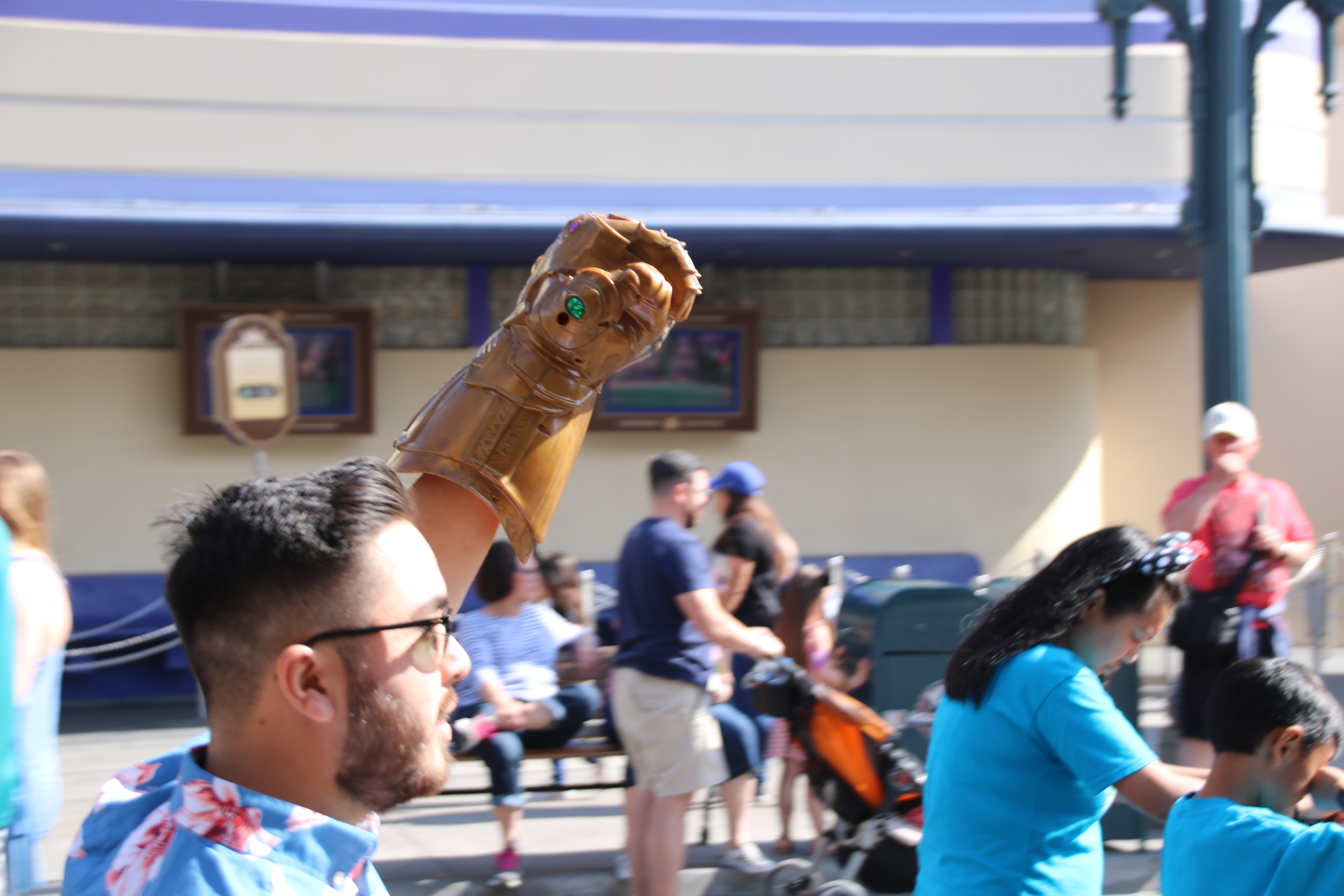 , Disneyland Update &#8211; Churro Scam, Galaxy&#8217;s Edge, and Cute Baby Animals