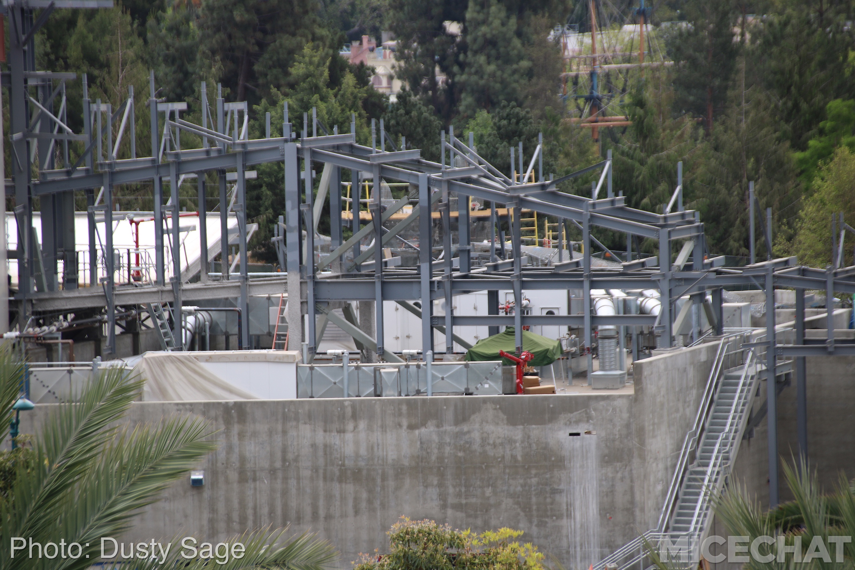 , Disneyland Update &#8211; Hideaway at the Edge of the Incredibles Universe