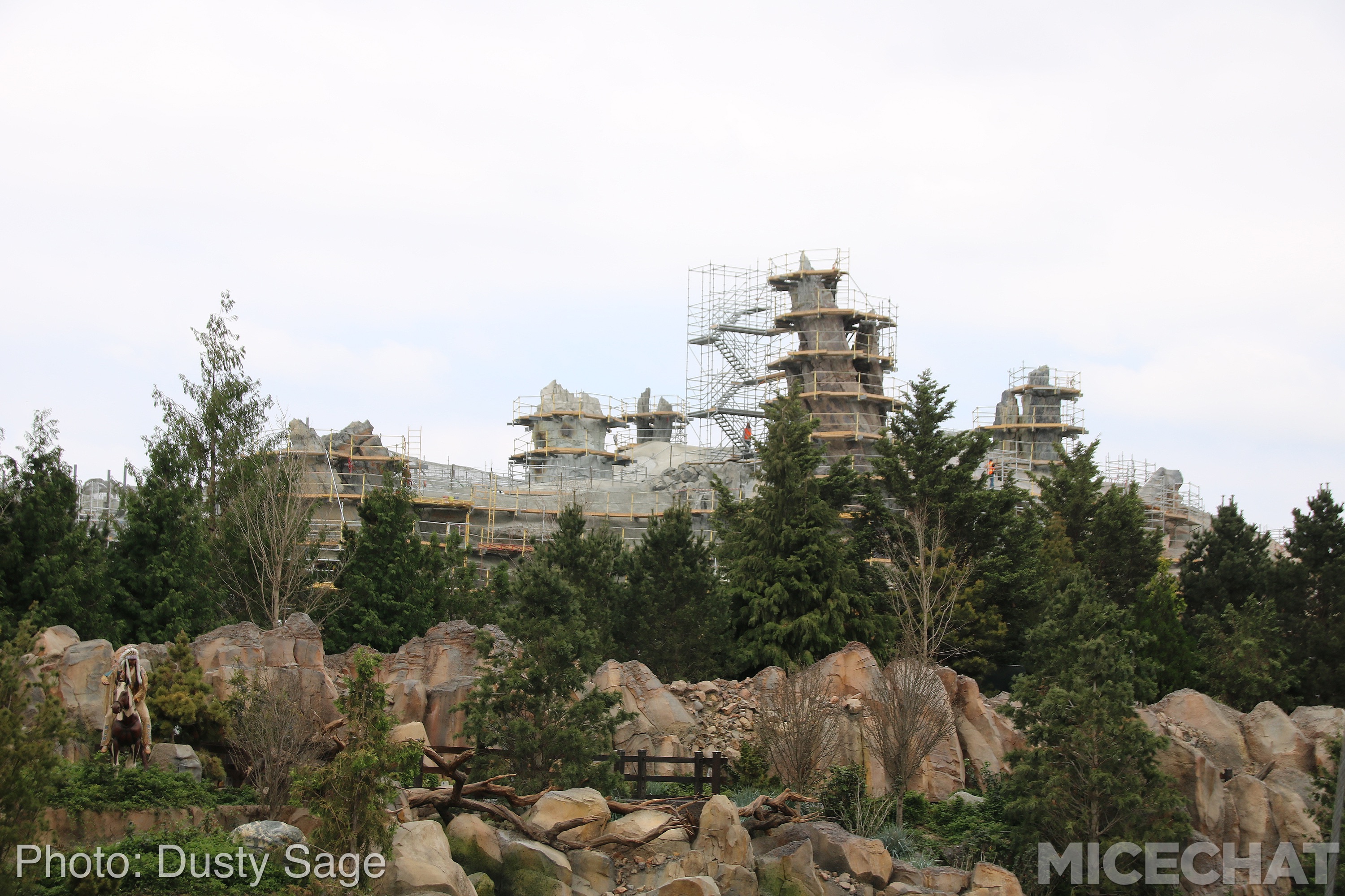 , Disneyland Update &#8211; Hideaway at the Edge of the Incredibles Universe