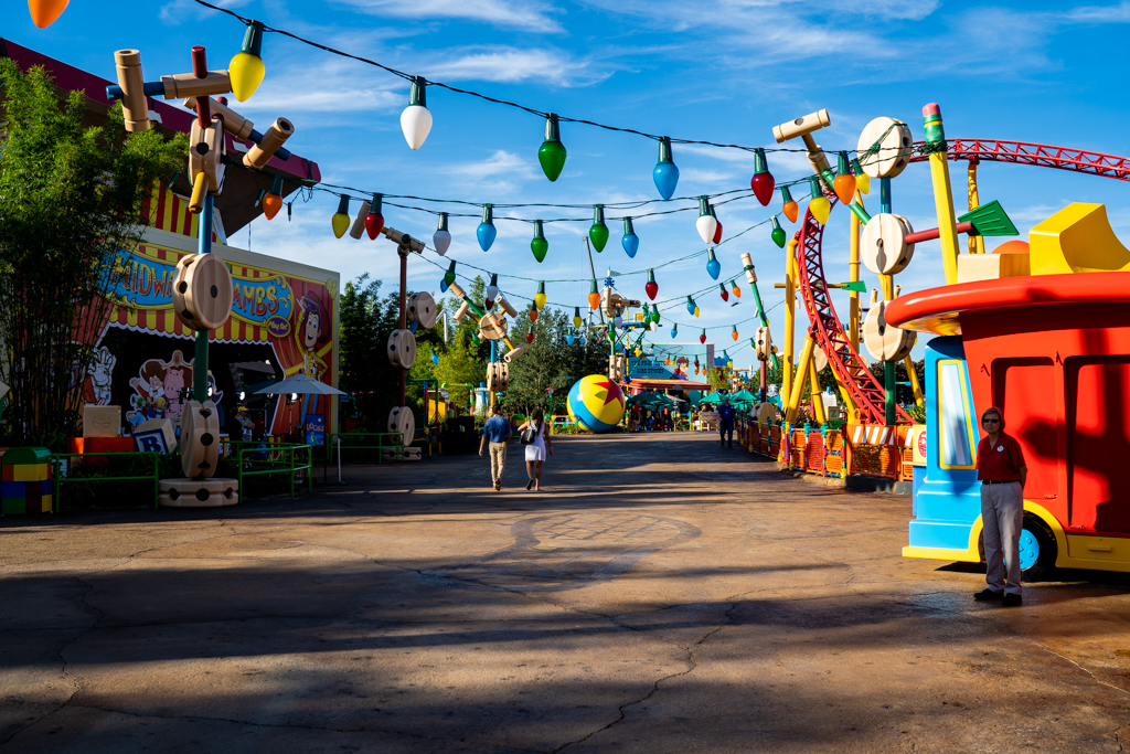 MiceChat - Features, Walt Disney World - Dateline Disney World