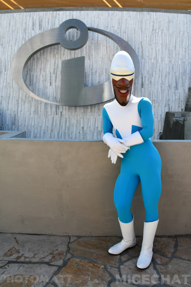 , Disneyland Resort Update – Pixar Pier Opens To Massive Crowd