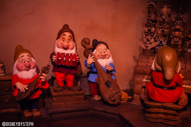 , Disneyland Update – Pirates of the Caribbean Recasts the Redhead as a Pirate Herself
