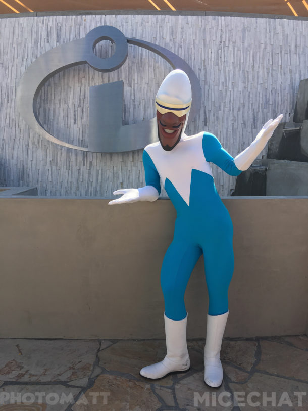 , Disneyland Resort Update – Pixar Pier Opens To Massive Crowd