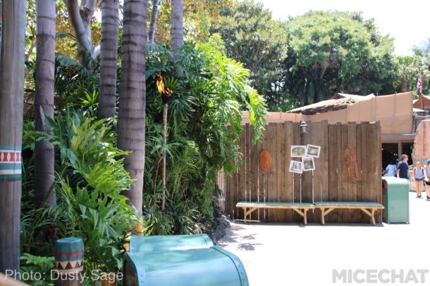 , Disneyland Update – Pirates of the Caribbean Recasts the Redhead as a Pirate Herself