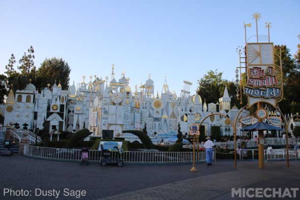 , Disneyland Update – Pirates of the Caribbean Recasts the Redhead as a Pirate Herself