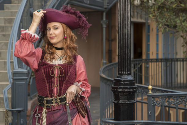, Disneyland Update – Pirates of the Caribbean Recasts the Redhead as a Pirate Herself