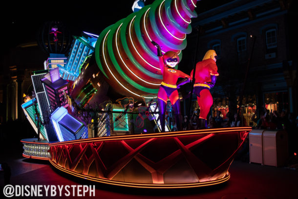 , Disneyland Resort Photo Update: Problems in Paradise