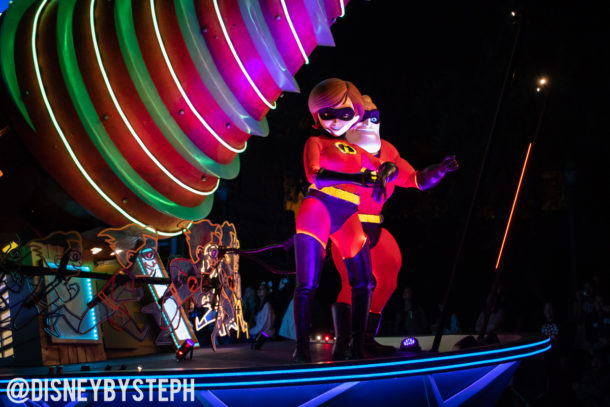 , Disneyland Resort Photo Update: Problems in Paradise