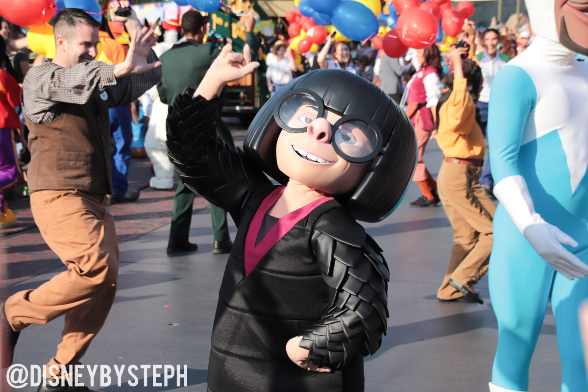 , Celebrating Disneyland’s Birthday with Character – A Disneyland Resort Update