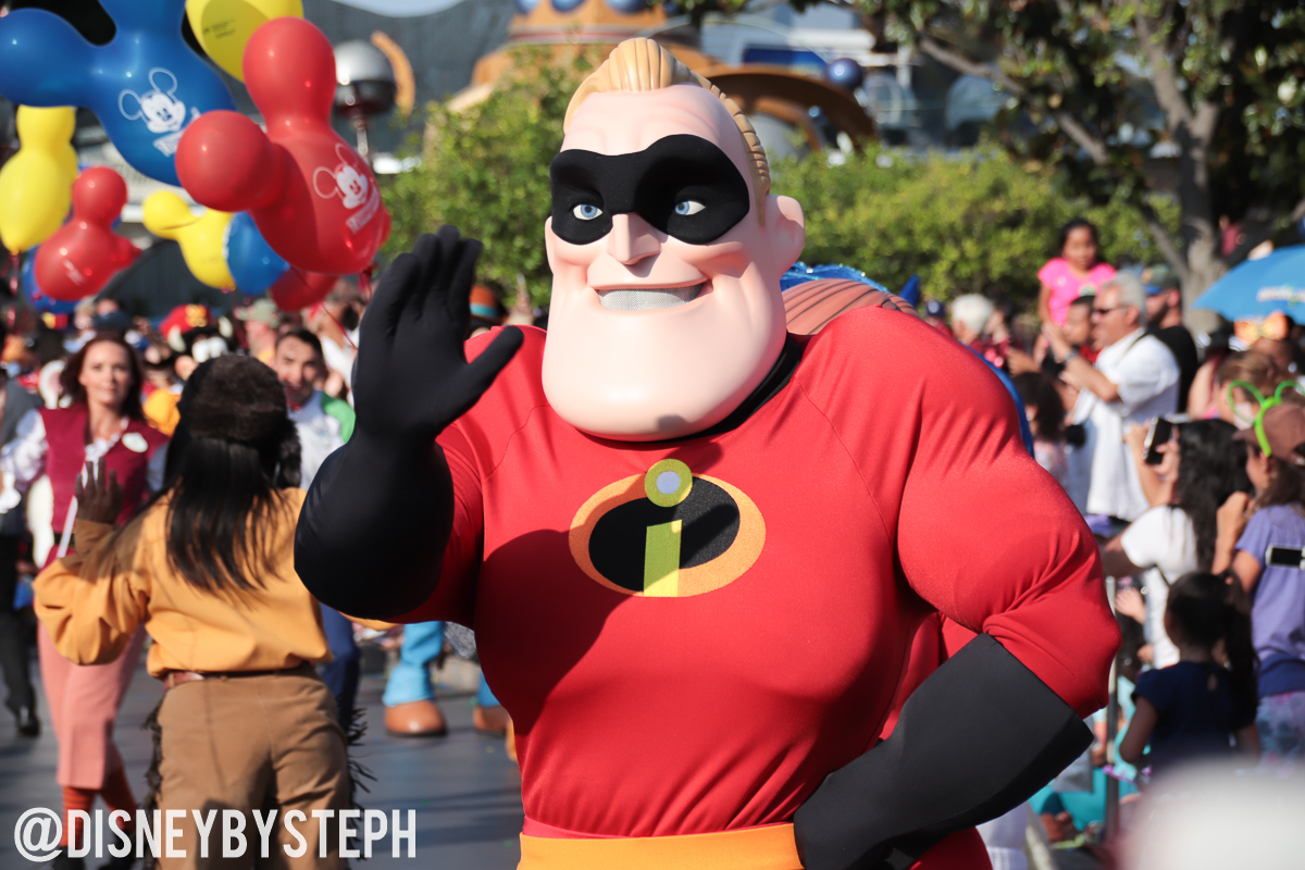 , Celebrating Disneyland’s Birthday with Character – A Disneyland Resort Update