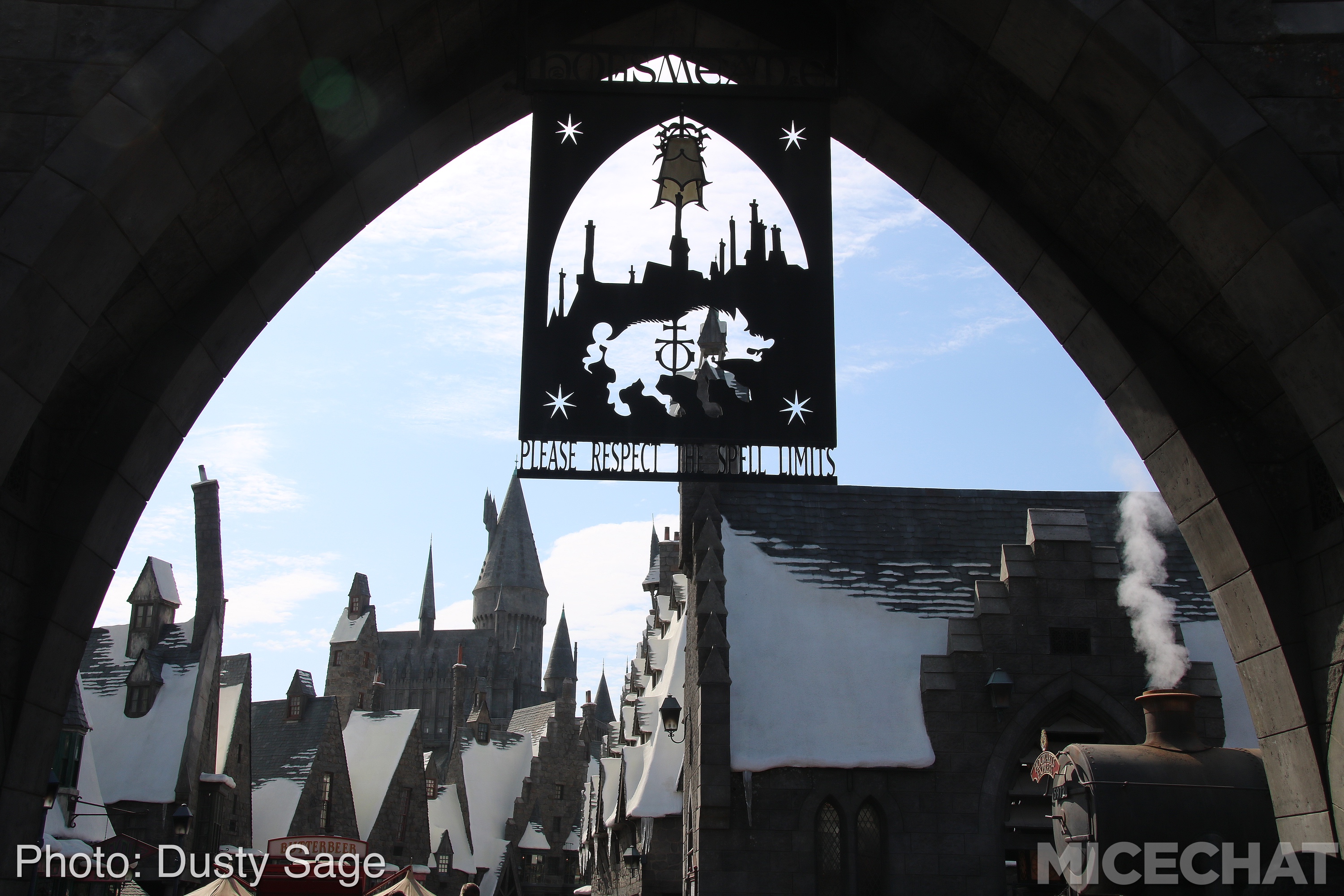 , Universal Studios Hollywood – Wizarding World Casts New Spells