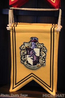 , Universal Studios Hollywood – Wizarding World Casts New Spells