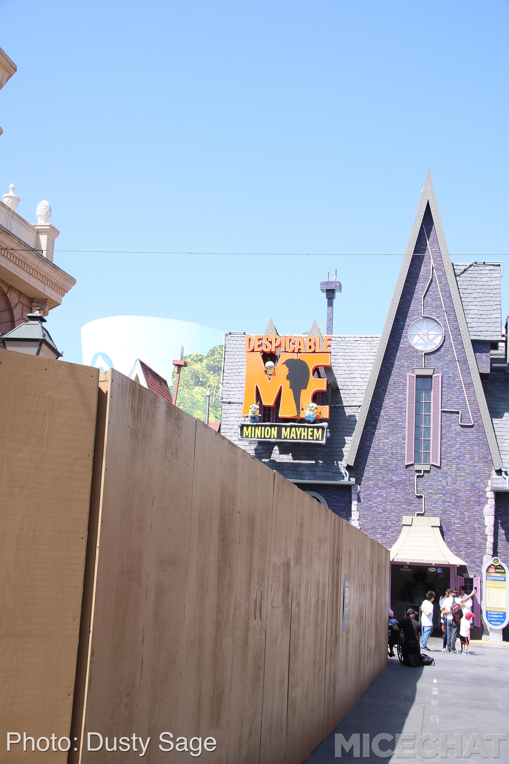 , Universal Studios Hollywood – Wizarding World Casts New Spells