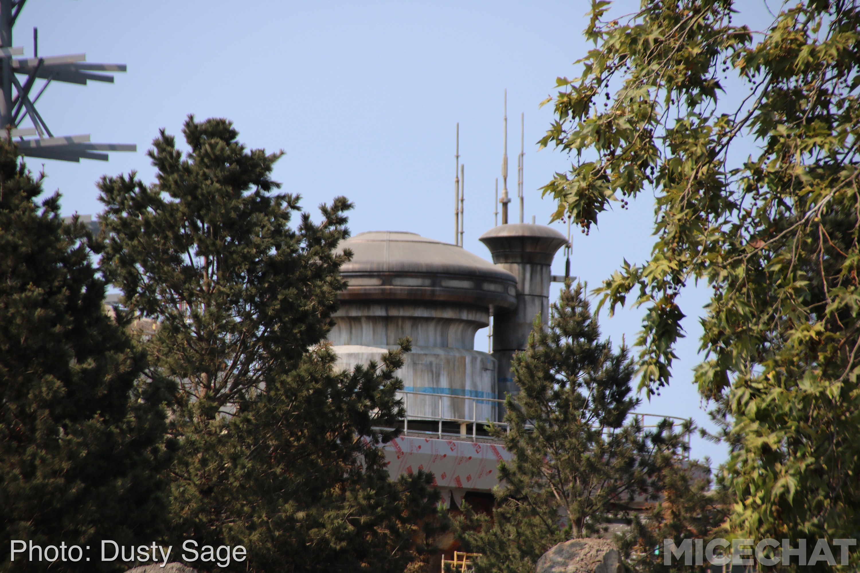 , Disneyland Update – Star Wars, Tiki & Castle Crumbles