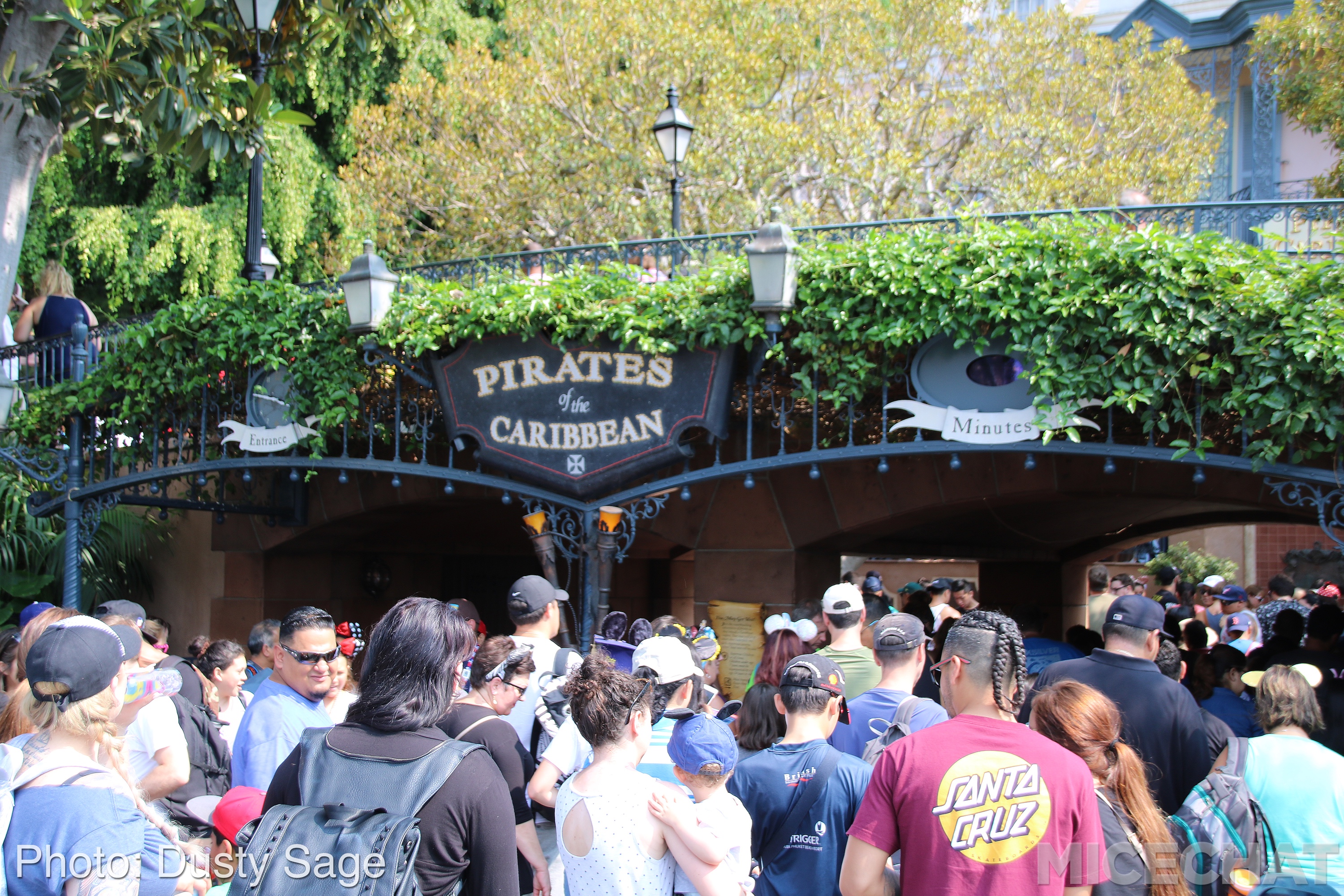 , Disneyland Update – Star Wars, Tiki & Castle Crumbles