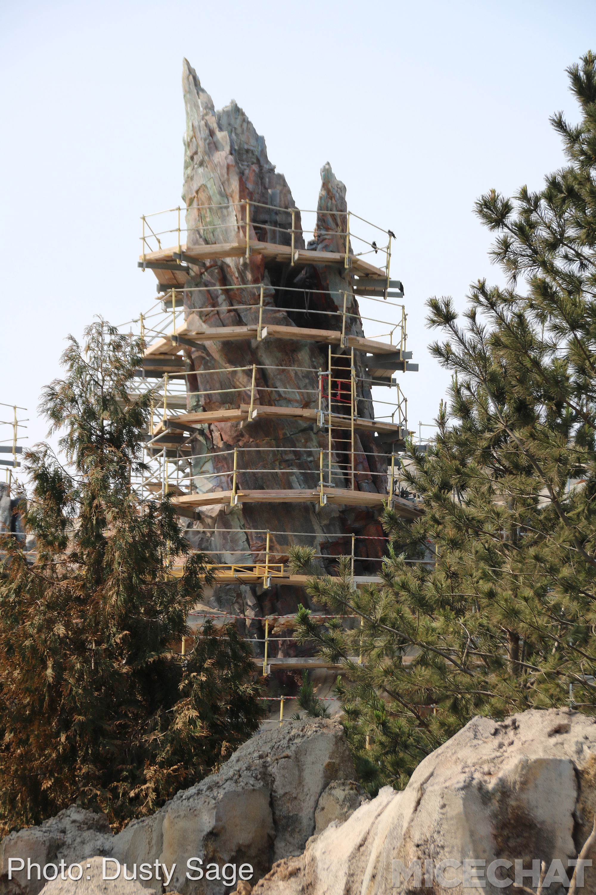 , Disneyland Update &#8211; Star Wars, Tiki &#038; Castle Crumbles