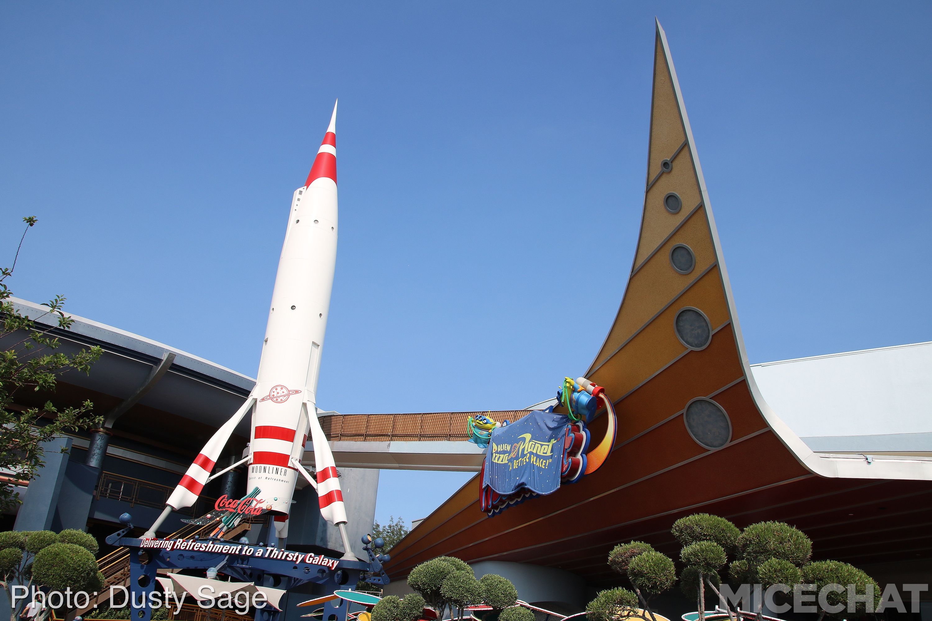 , Disneyland Update &#8211; Star Wars, Tiki &#038; Castle Crumbles