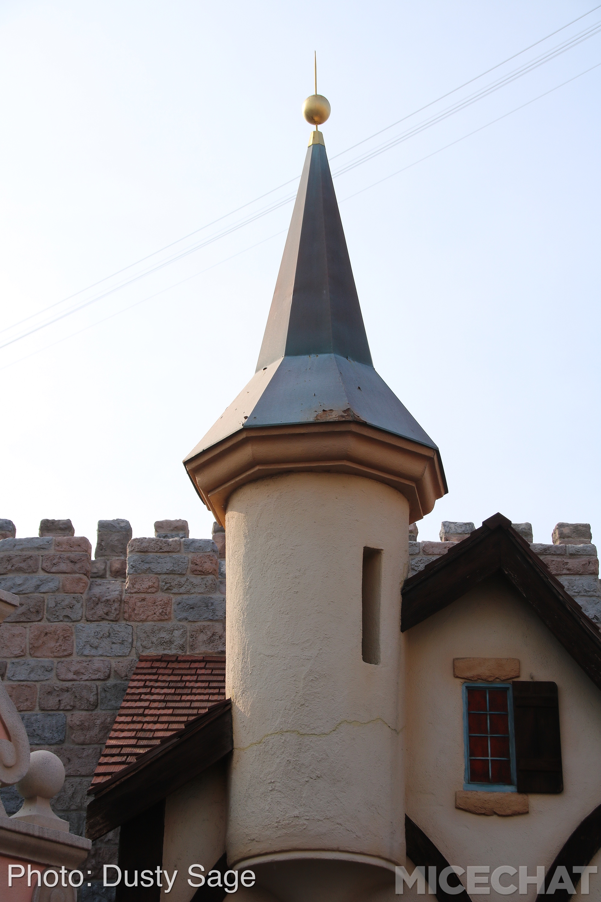 , Disneyland Update – Star Wars, Tiki & Castle Crumbles