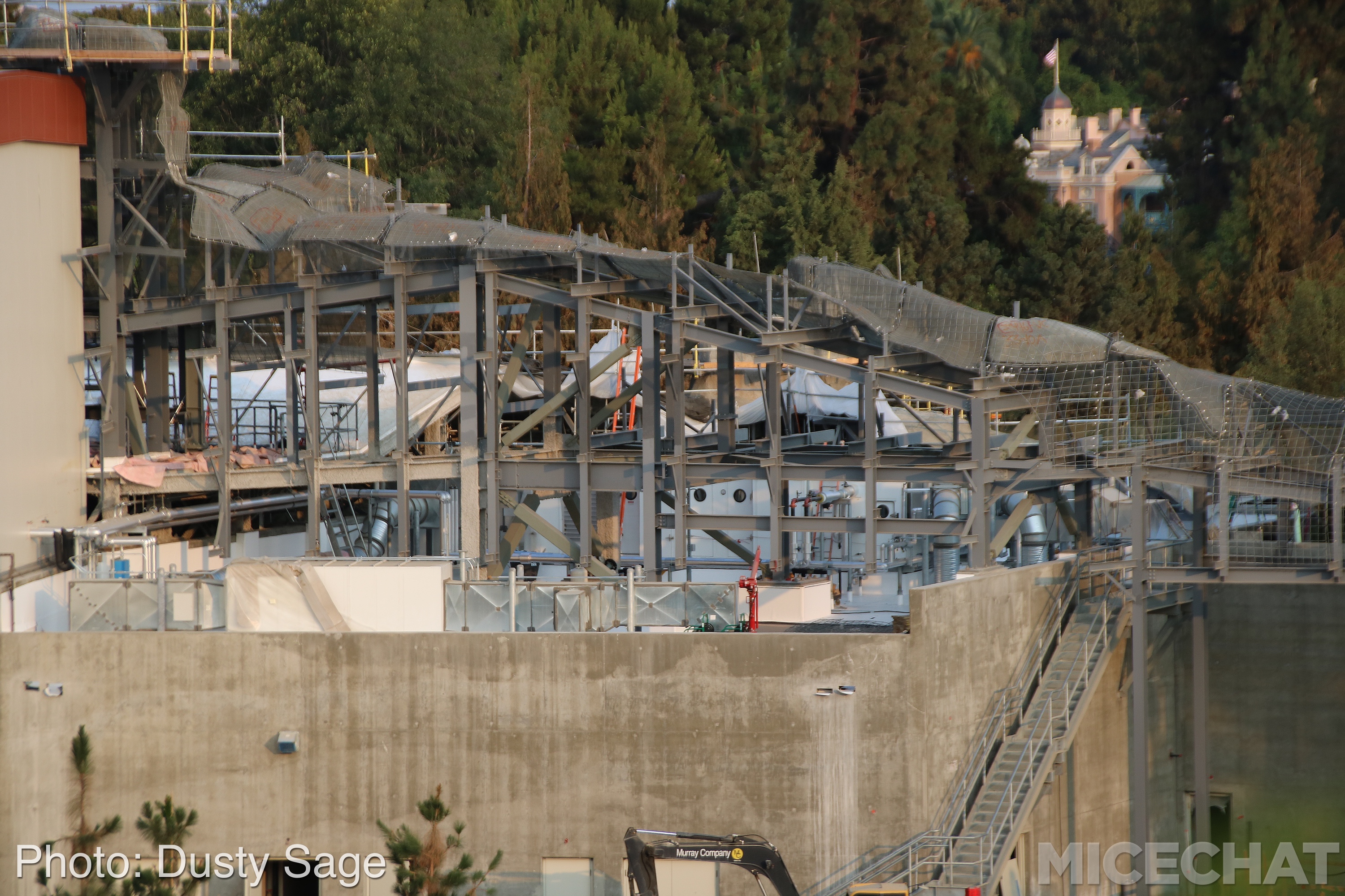 , Disneyland Update – Star Wars, Tiki & Castle Crumbles