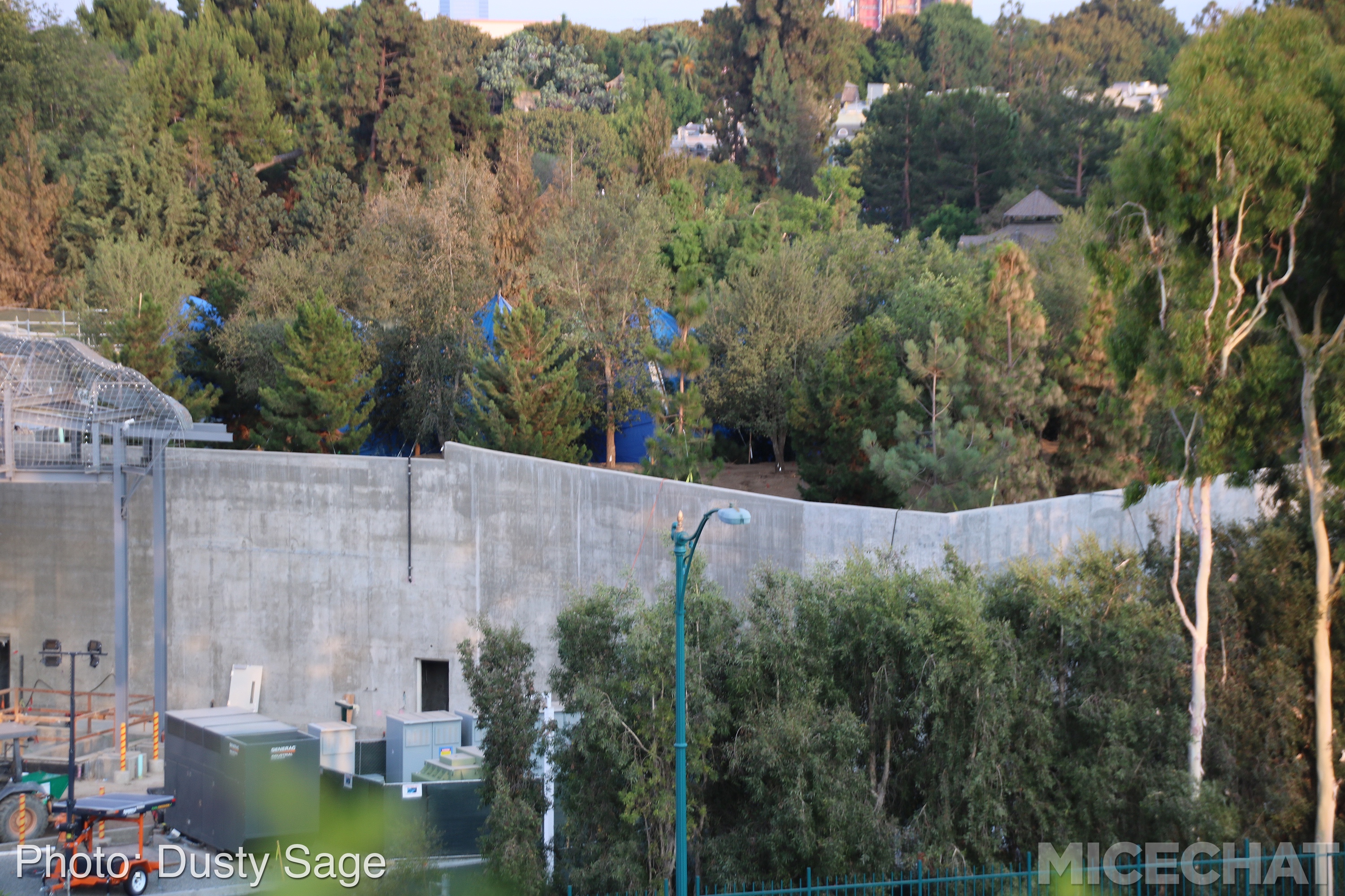 , Disneyland Update – Star Wars, Tiki & Castle Crumbles