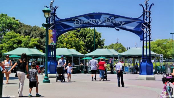 , Disneyland Resort Photo Update: Problems in Paradise