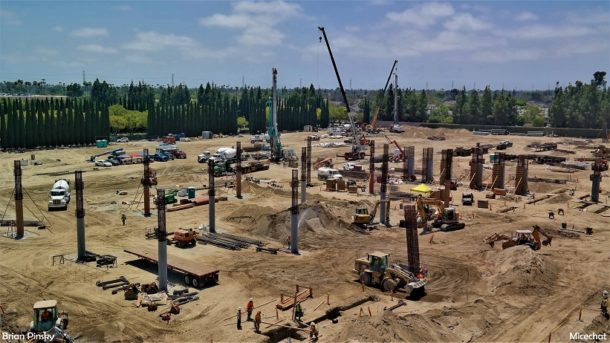 , Disneyland Resort Photo Update: Problems in Paradise